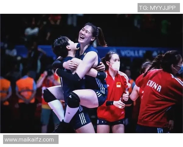 上海排球队的力量变革引发热议全新战术与团队协作的探索与实践 上海排球队的力量变革引发热议全新战术与团队协作的探索与实践