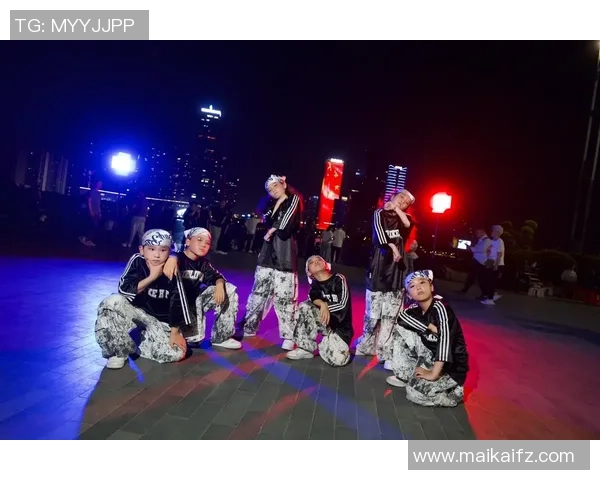 全国街舞大赛点评：西安街舞队战术表现的独特魅力与精彩瞬间分析