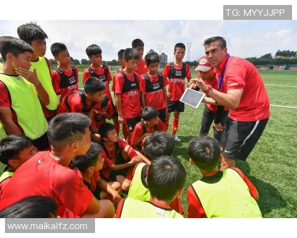 广州足球队运营揭秘：从青训体系到商业模式的全景分析