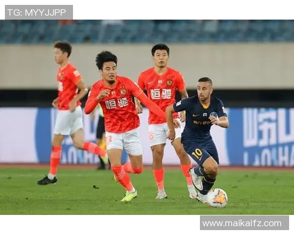 深圳足球队强势领跑总决赛积分榜以90分稳居第一名