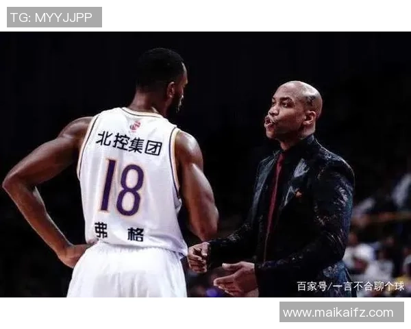 赛后复盘分析重庆篮球队与南京篮球队的表现与状态对比 赛后复盘分析重庆篮球队与南京篮球队的表现与状态对比